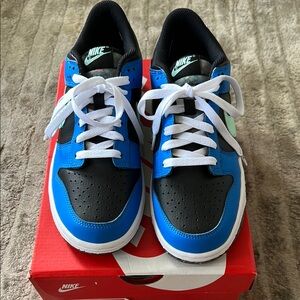 Nike Kids Blue and Black Sneakers